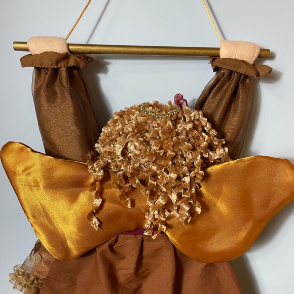 Holiday Angel Wall Hanging - Picture 6 of 6